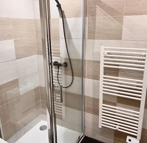 Appartement Tzarewitch Studio 10min Promenade & Gare *